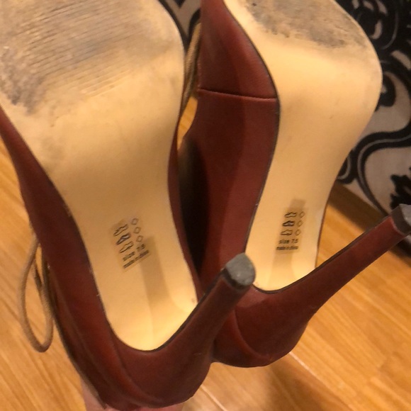 Michael Antonio Tie up booties - Picture 8 of 8